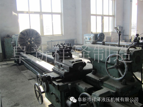 普車CW6163C 最大工件長度3米、最大工件回轉(zhuǎn)直徑630mm